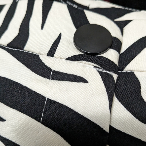 Set - Picture 3 of 7